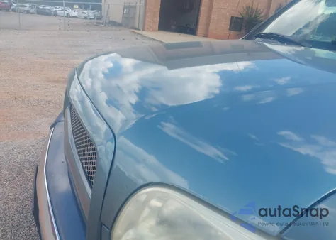 2006 Toyota Tundra Sr5 V8 from USA, damaged, VIN 5TBDT44116S545092